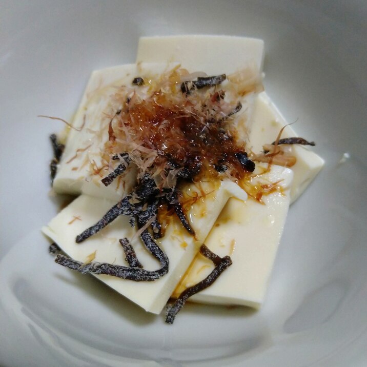 お豆腐サラダ